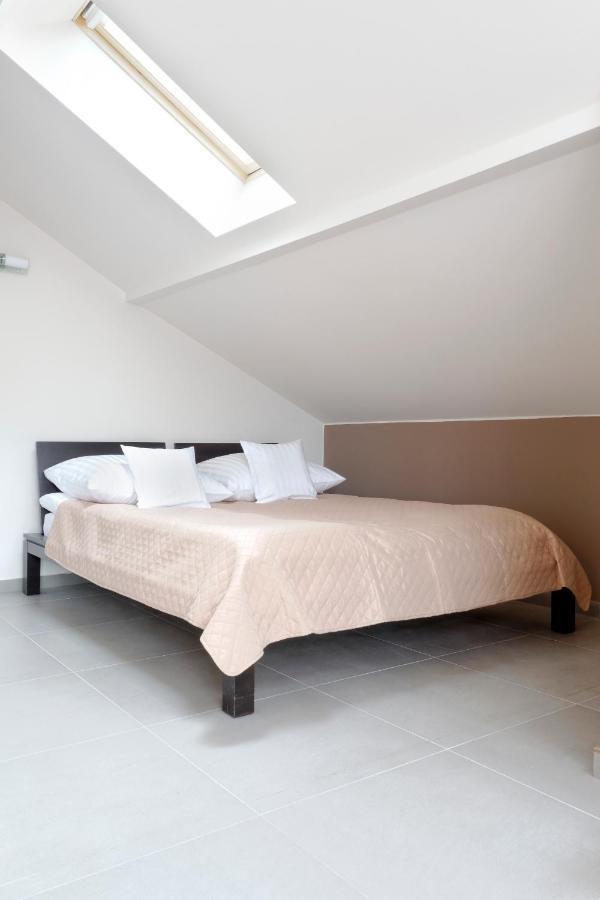 Modern Apartment In Jawiszowice Ngoại thất bức ảnh