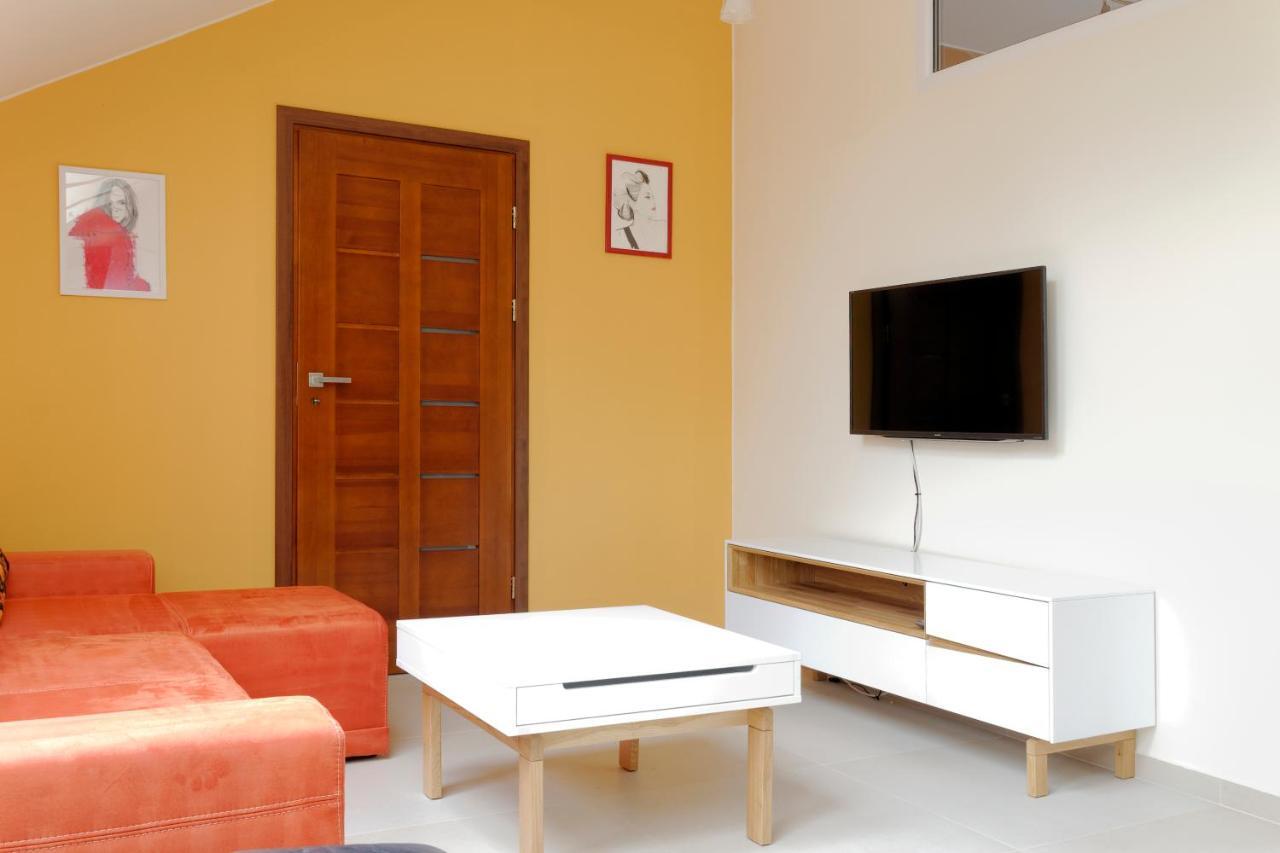 Modern Apartment In Jawiszowice Ngoại thất bức ảnh