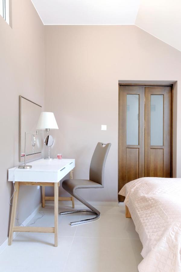 Modern Apartment In Jawiszowice Ngoại thất bức ảnh